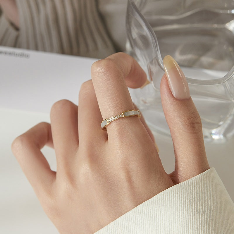 Gabrielle Pierścionek z symulacją diamentów